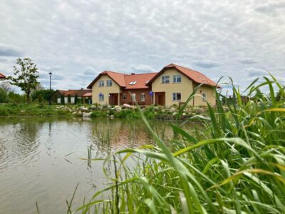 Dźwierzuty (Mazury) Osada Targowski Dwór